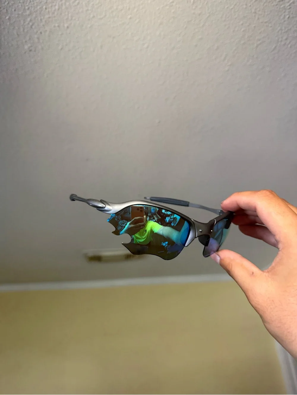 Premium Blue Mirrored Sports Sunglasses - Lightweight Performance Oakley